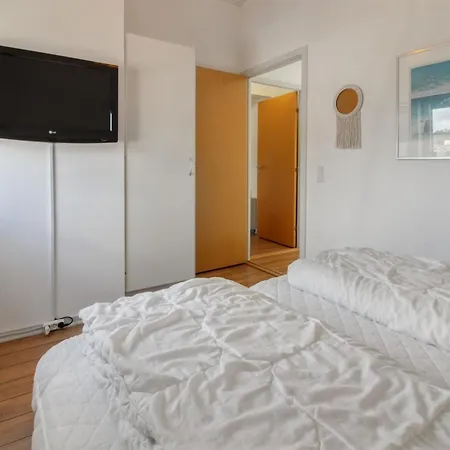 Leilighet Asved - 2-3km From The Sea By Interhome
